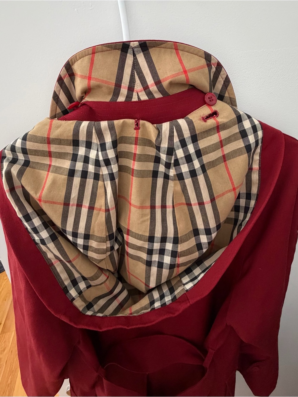 Burberry coat with hood - Picture 4 of 8